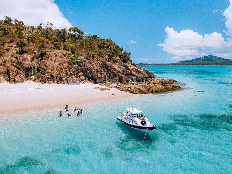 Private Standard Charter Experience in Whitsundays